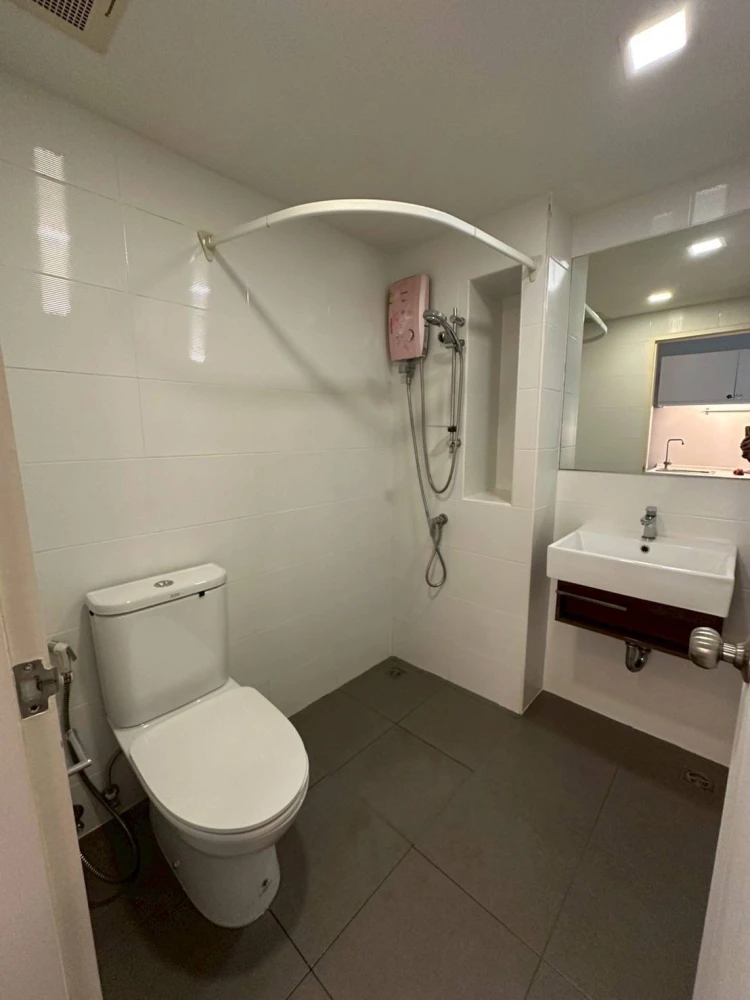 For sale: Esta Bliss, a lovely room on the 6th floor, good location, beautiful view, not blocked. Good like this, hurry and reserve now!