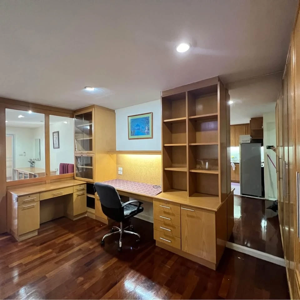 ขาย First Tower ชั้น 10 ห้องกว้าง แต่งครบ พร้อมอยู่ สนใจจองเลย ด่วนๆ