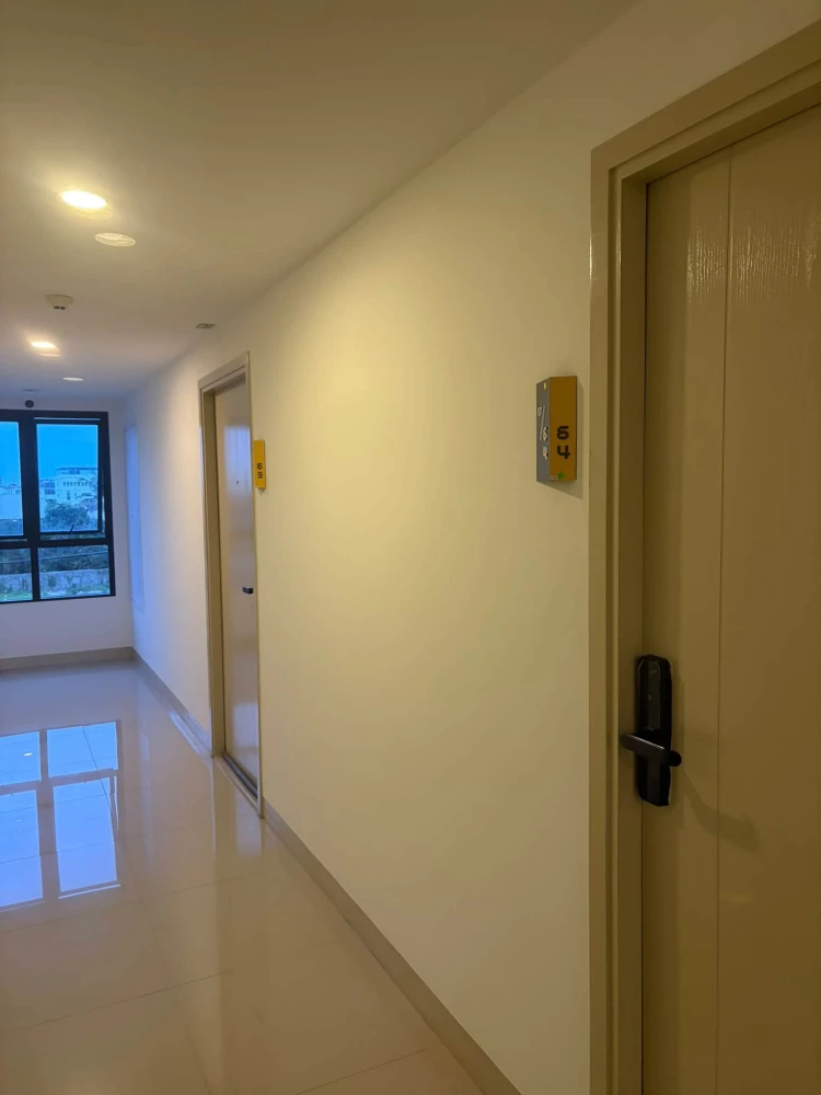 Flexi Suksawat condo for sale, 4th floor, with enclosed kitchen and balcony, fully furnished, ready to move in.