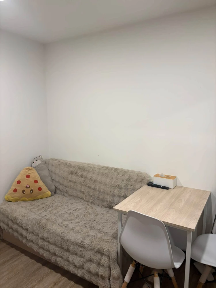 Flexi Suksawat condo for sale, 4th floor, with enclosed kitchen and balcony, fully furnished, ready to move in.