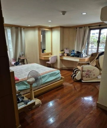 Selling a spacious, fully furnished unit at Flora Ville, 23rd floor. Interested? Book now! Don't miss out!