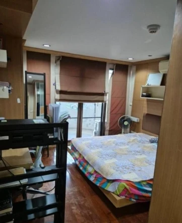 Selling a spacious, fully furnished unit at Flora Ville, 23rd floor. Interested? Book now! Don't miss out!