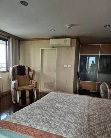 Selling a spacious, fully furnished unit at Flora Ville, 23rd floor. Interested? Book now! Don't miss out!