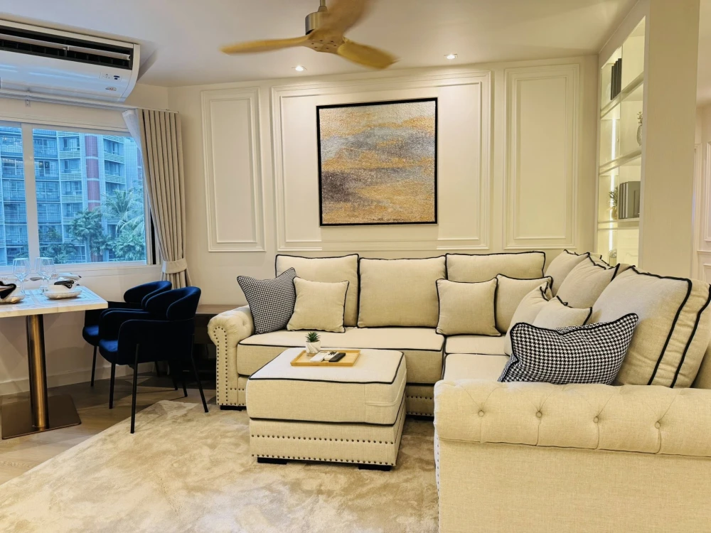For sale: Fortune Condo Town, 2 bedrooms, 2 bathrooms, beautifully decorated with built-ins throughout the room. Interested? Reserve now!