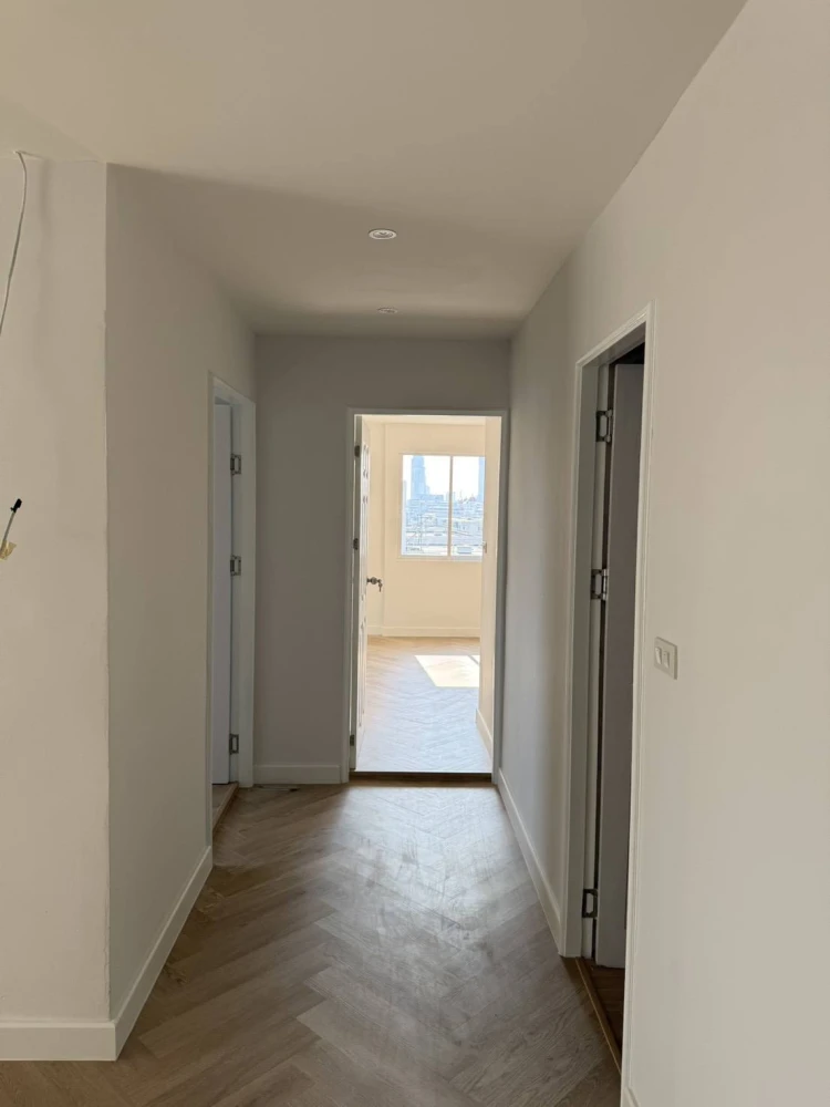 Fortune Condo Town for sale, 9th floor, Central Plaza view, very large room, excellent location. Book now!
