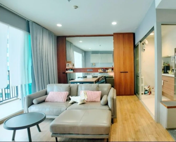Selling Fuse Chan Sathorn, 2 bedrooms. Spacious and comfortable, fully furnished. Book now!