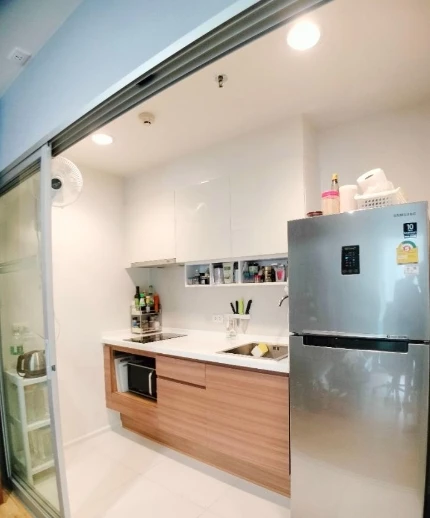 Selling Fuse Chan Sathorn, 2 bedrooms. Spacious and comfortable, fully furnished. Book now!