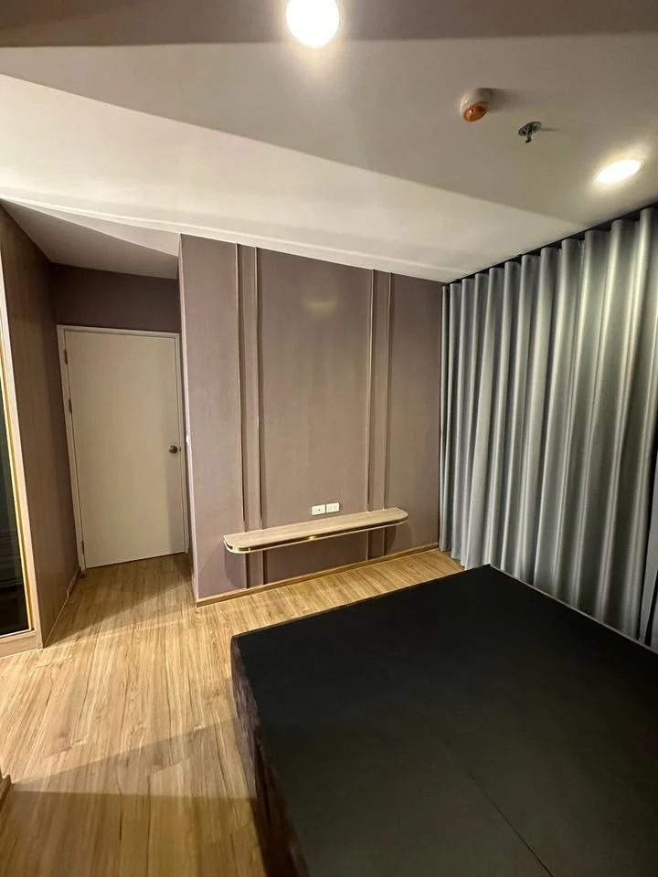 Selling Fuse Chan Sathorn condo, ready to move in, fully furnished. Book now!