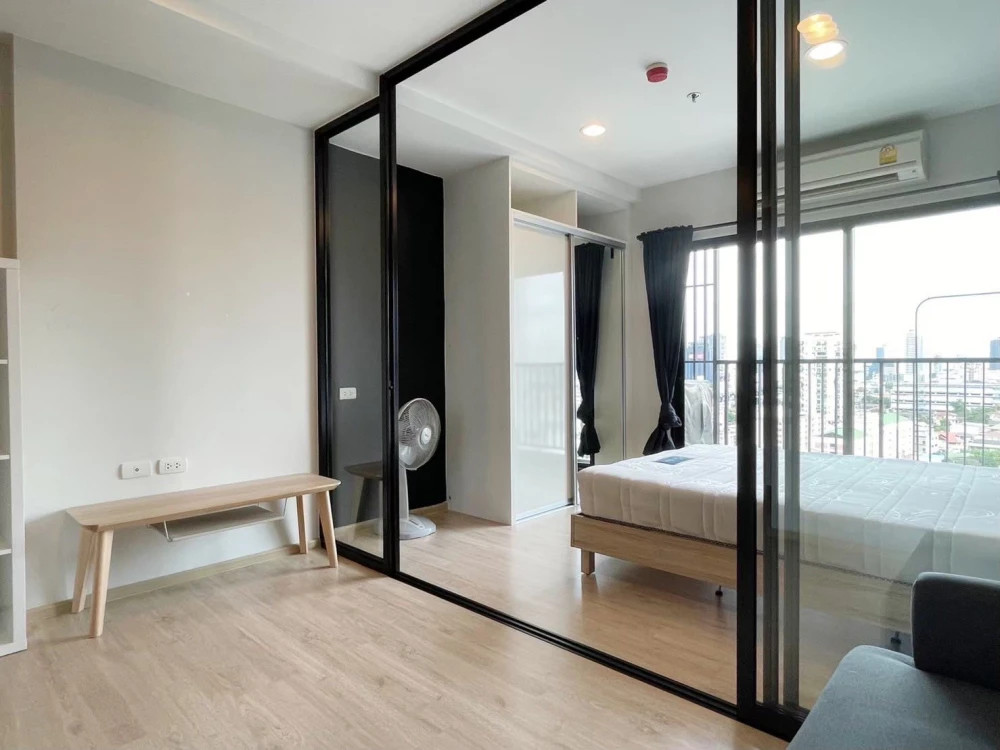 Selling Fuse Miti Ratchada-Sutthisan, 16th floor unit. Great location, convenient transportation, fully furnished. Book now!