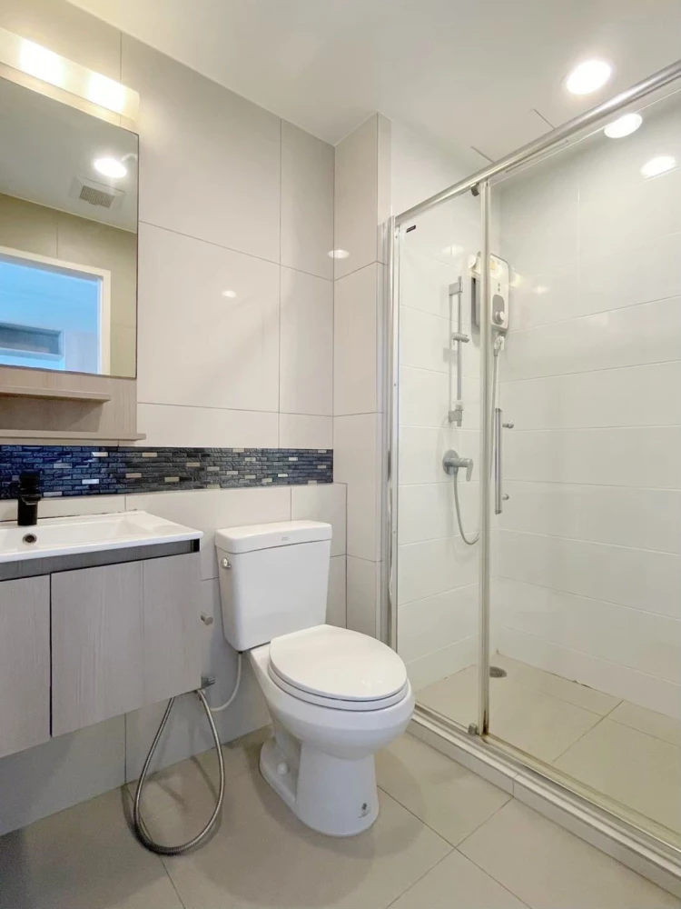Selling Fuse Miti Ratchada-Sutthisan, 16th floor unit. Great location, convenient transportation, fully furnished. Book now!