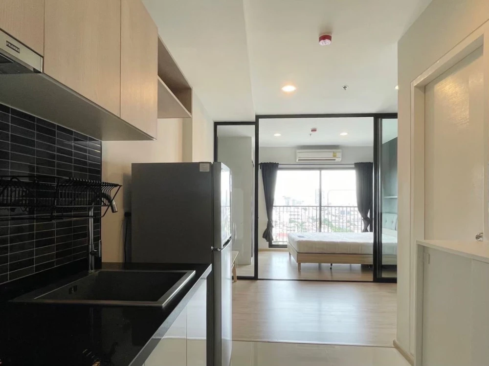 Selling Fuse Miti Ratchada-Sutthisan, 16th floor unit. Great location, convenient transportation, fully furnished. Book now!