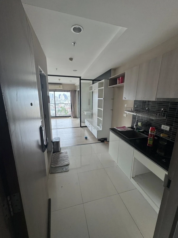 For sale: Fuse Miti Ratchada-Sutthisan, studio room, good location, convenient transportation, beautiful view, not blocked, don't miss it.