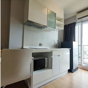 Selling Fuse Sense Bangkae, 15th floor, swimming pool view, wallpapered throughout the room, fully functional decoration, hurry up and grab it now!