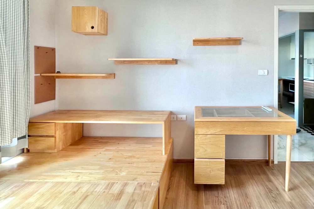 Selling FUSE Chan-Sathorn, a cold storage unit with full-day cooling, complete with high-quality furniture and ample storage space. Book now!