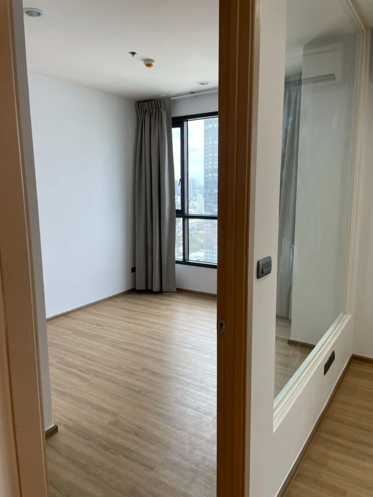 Fuse Sathorn-Taksin for sale, beautiful view, 25th floor, very good location, 1 bedroom, 1 multipurpose room, don't miss it.