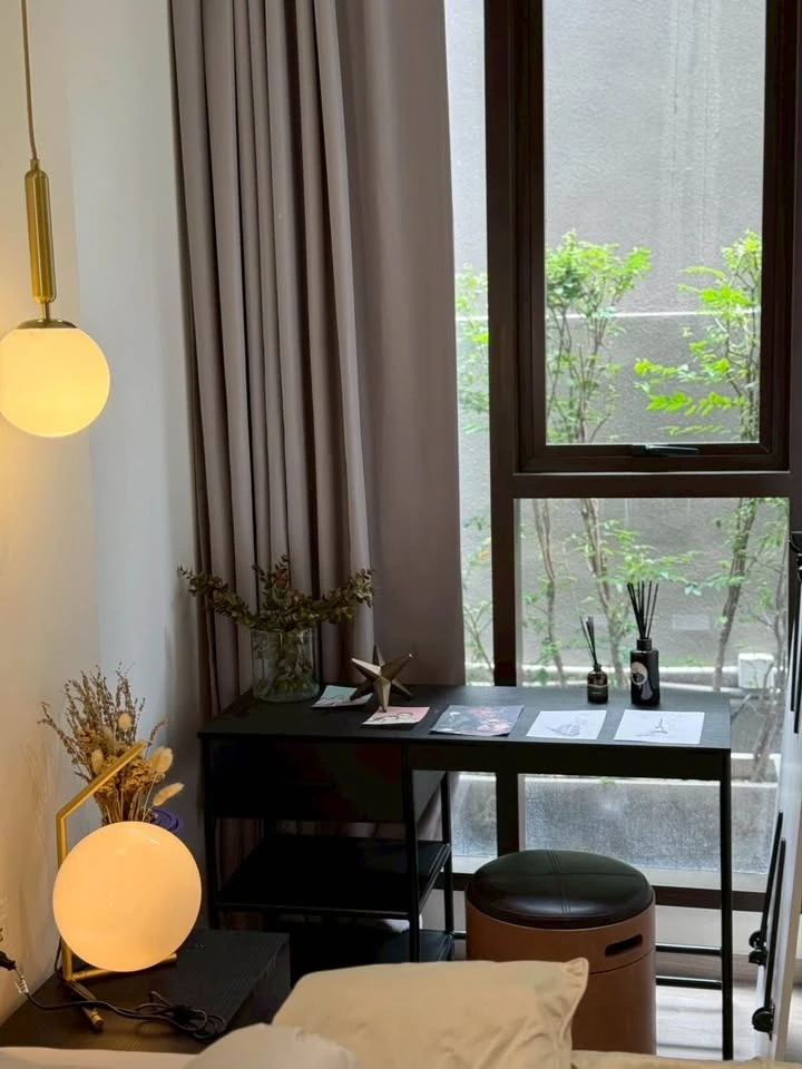 For sale: FYNN Asoke, 1st floor, Private Garden, fully furnished and equipped, ready to move in.