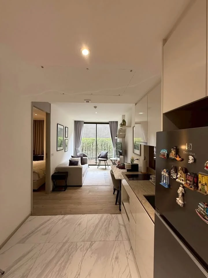For sale: FYNN Asoke, 1st floor, Private Garden, fully furnished and equipped, ready to move in.