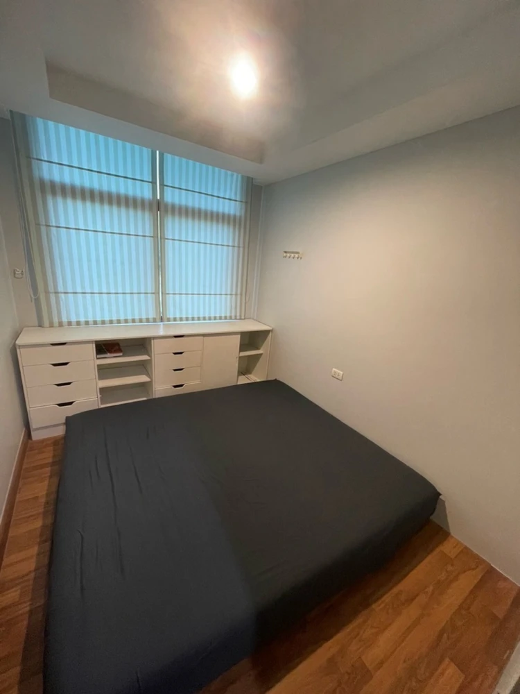 Selling G Haus Condo Santikham, 4th floor, 4th unit, pool view, fully furnished. Book now!