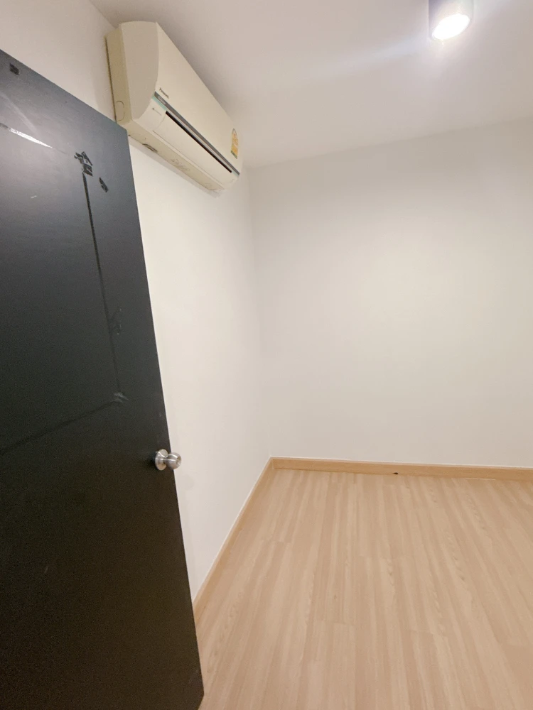 For sale: G Haus Condo Santikam 4, good location, 2nd floor, not very high, washing machine included. Interested? Reserve now!