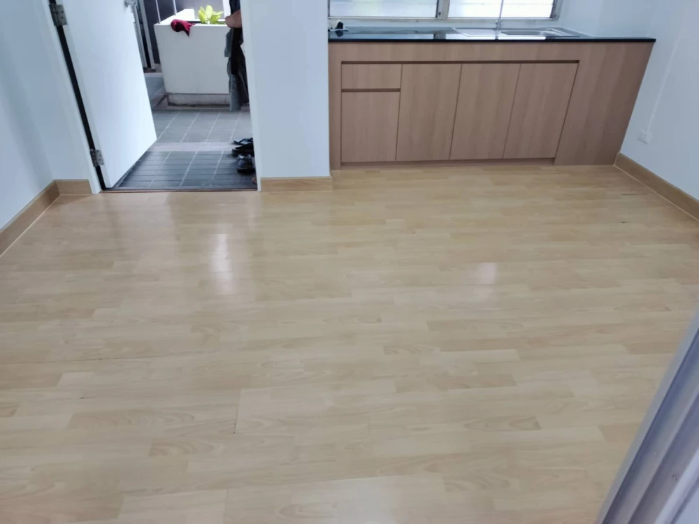 Selling a Garden Court 1-bedroom, 1-bathroom unit with spacious living area, prime location, and complete amenities. Don't miss out!