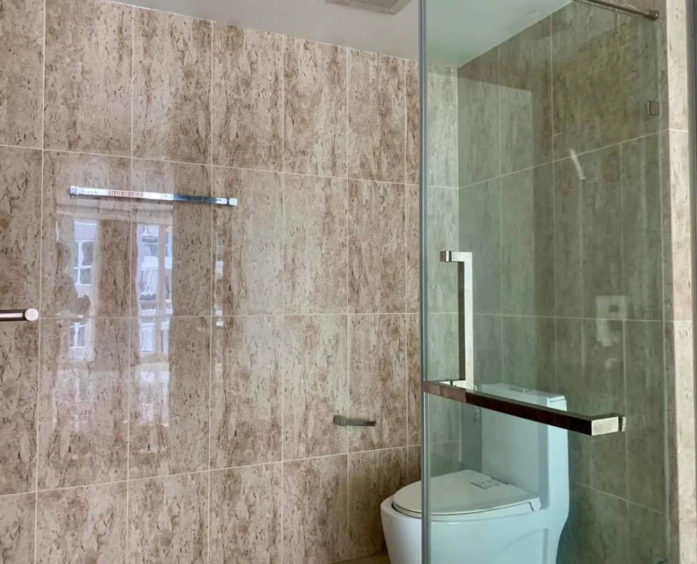 For sale: Grand Avenue Residence Condo, spacious and comfortable room, well-built kitchen, book now, don't miss out+++