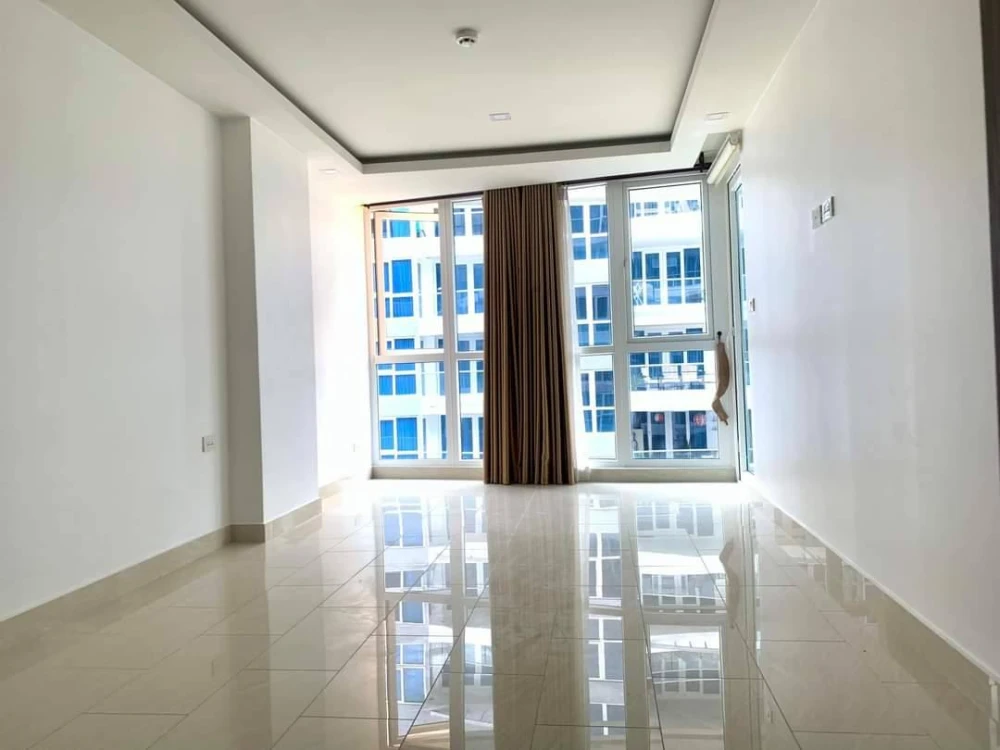 For sale: Grand Avenue Residence Condo, spacious and comfortable room, well-built kitchen, book now, don't miss out+++