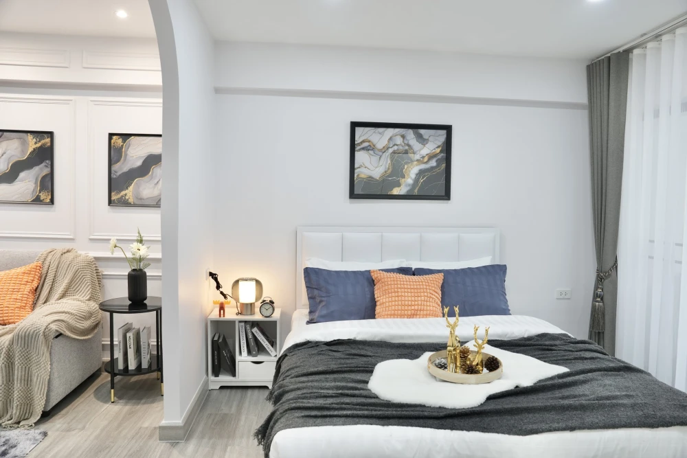 Grand Park Town for sale, beautifully decorated room in white-gray tones, using premium paint, can be wiped clean, SPC floor, waterproof, termite-proo