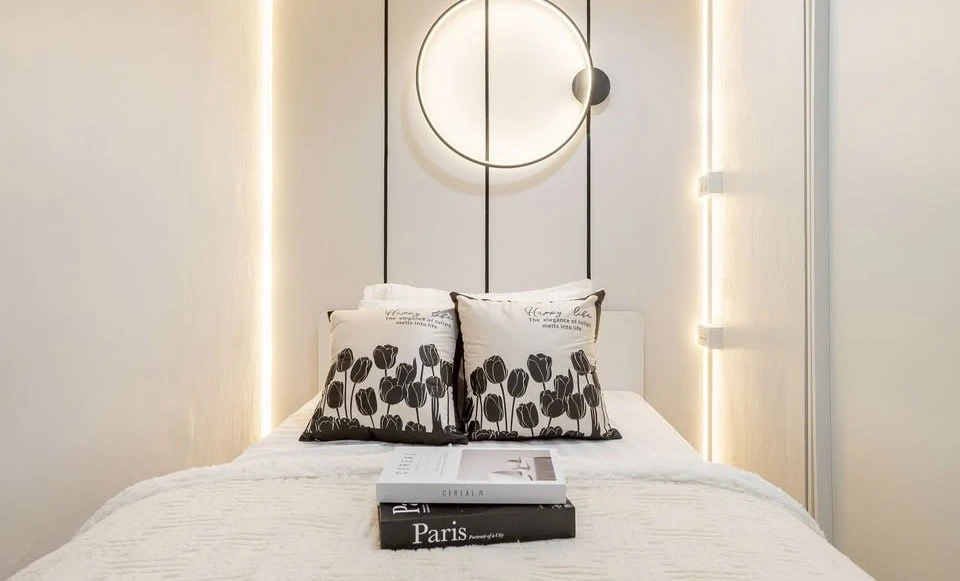 Selling Grand Park View Asoke, 2 bedrooms, 10th floor, separate kitchen, 54.5 sq m. Stunningly beautifully decorated. You'll regret not booking it!
