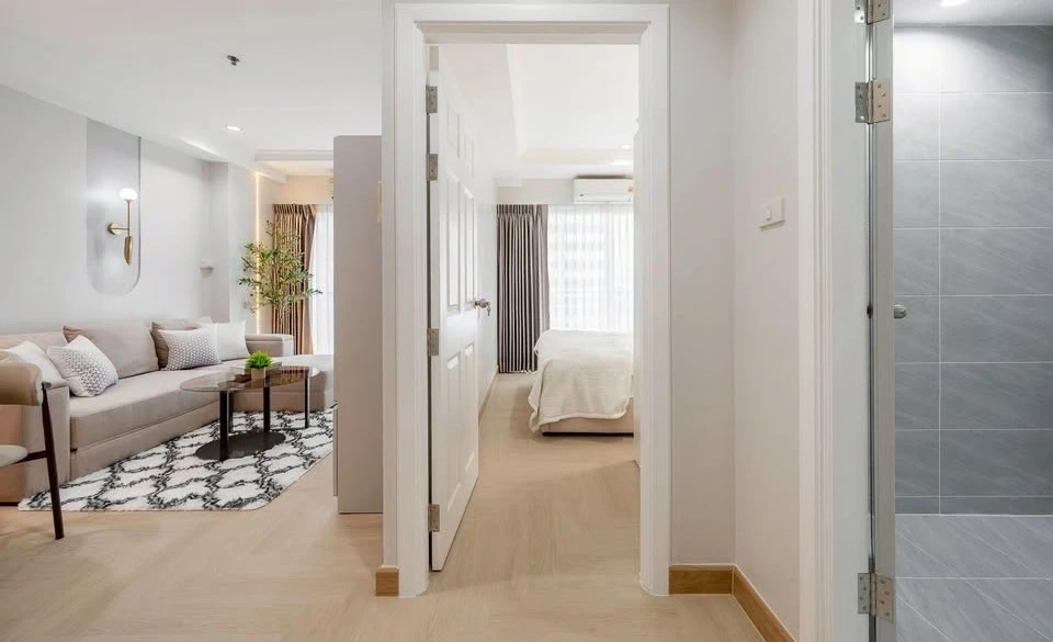 Selling Grand Park View Asoke, 2 bedrooms, 10th floor, separate kitchen, 54.5 sq m. Stunningly beautifully decorated. You'll regret not booking it!