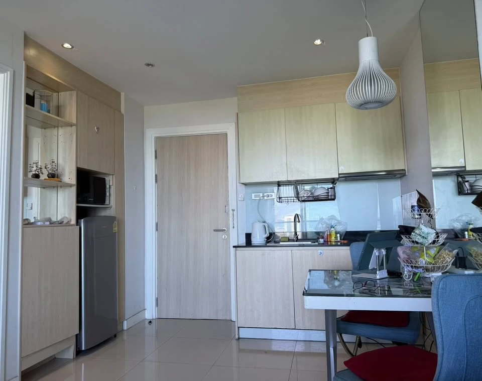 For sale: Grande Caribbean Resort Pattaya, 9th floor, Pattaya sea view, fully furnished room, don't miss out!