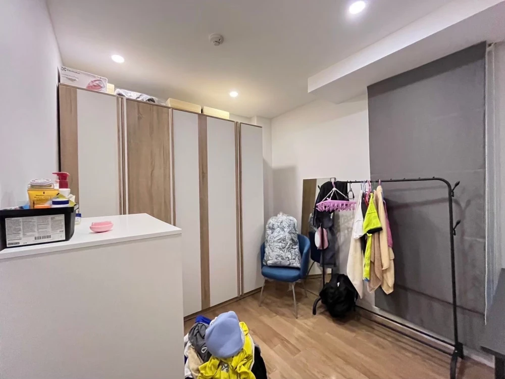 Groove Ratchada-Rama 9 for sale, corner room with privacy, lots of usable space, comes with complete facilities, don't miss it.