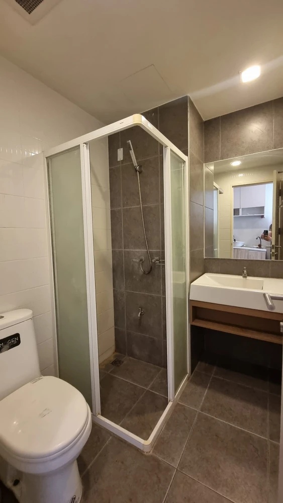 For sale or sale: H2 Ramintra 21, 2nd floor room, comes with complete furniture and appliances. With a good deal like this, what are you waiting for?