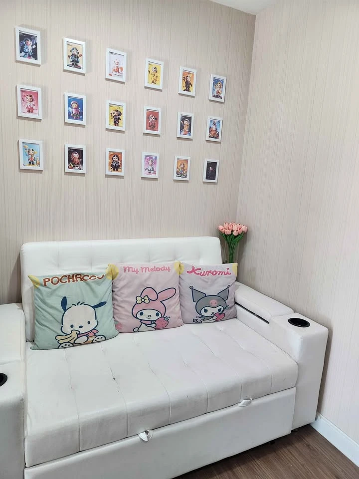 For sale: Hallmark Ngamwongwan, 5th floor, city view, free furniture and appliances in the whole room, reserve now, urgently.
