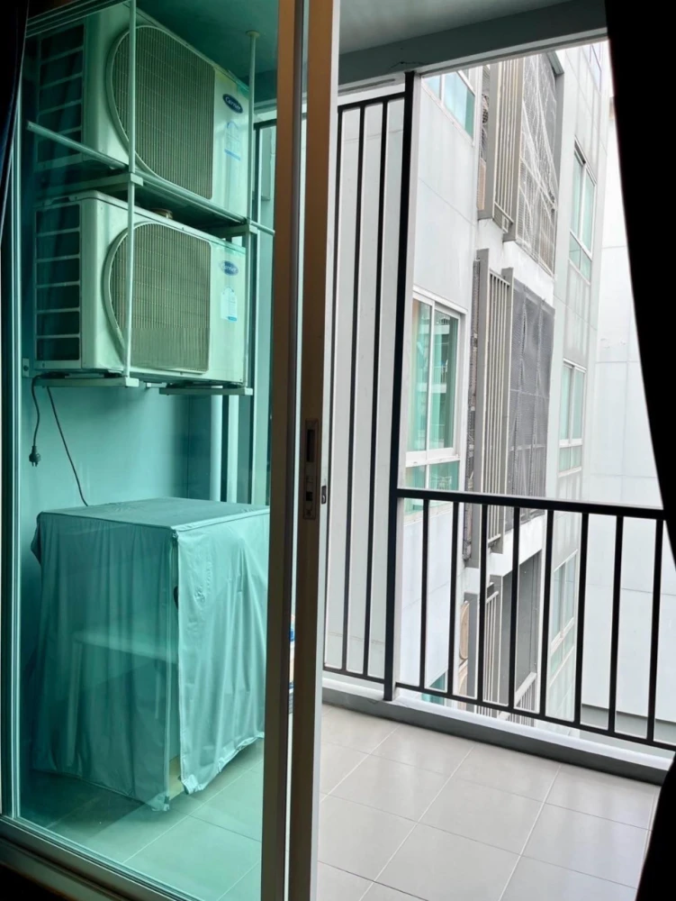 For sale: Hallmark Chaengwattana, 6th floor, Building B, corner room, quiet, not crowded, complete with electrical appliances. Don't miss it.