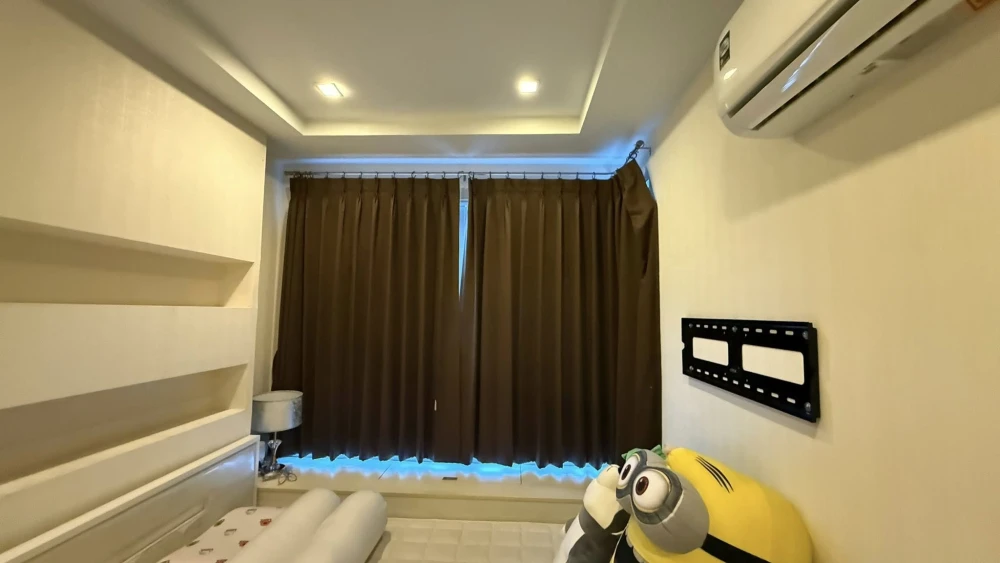 Happy Condo Ladprao 101 for sale. Ready to move in, fully furnished. Just bring your personal belongings! Book now before it's too late!!!