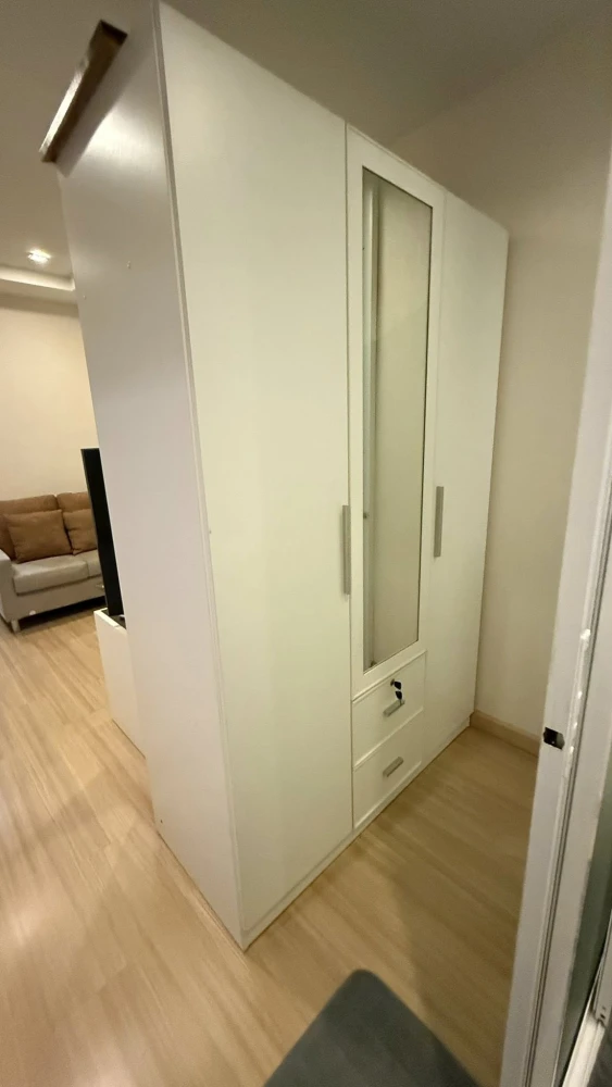 Happy Condo Ladprao 101 for sale. Ready to move in, fully furnished. Just bring your personal belongings! Book now before it's too late!!!