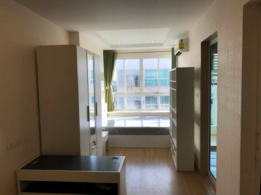 For sale Happy Condo Ladprao 101, studio room, 6th floor, good location, complete amenities, book now.