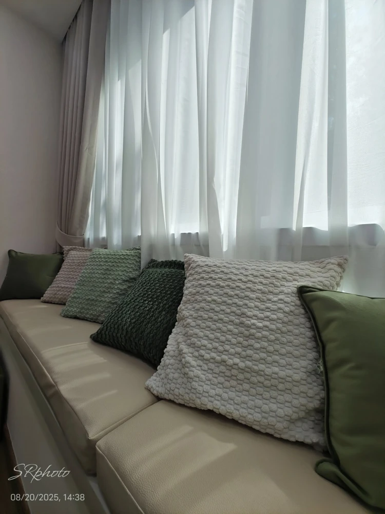 Happy Condo Ladprao 101 for sale, a room with a soothing green tone, fully furnished with built-in furniture and a kitchen set. Reserve now!