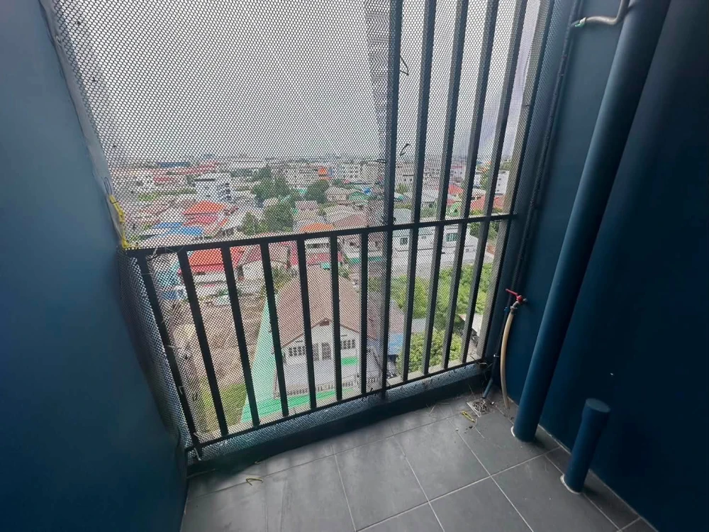 Selling Happy Condo Laksi-Donmuang, corner unit for privacy, fully furnished. What are you waiting for?