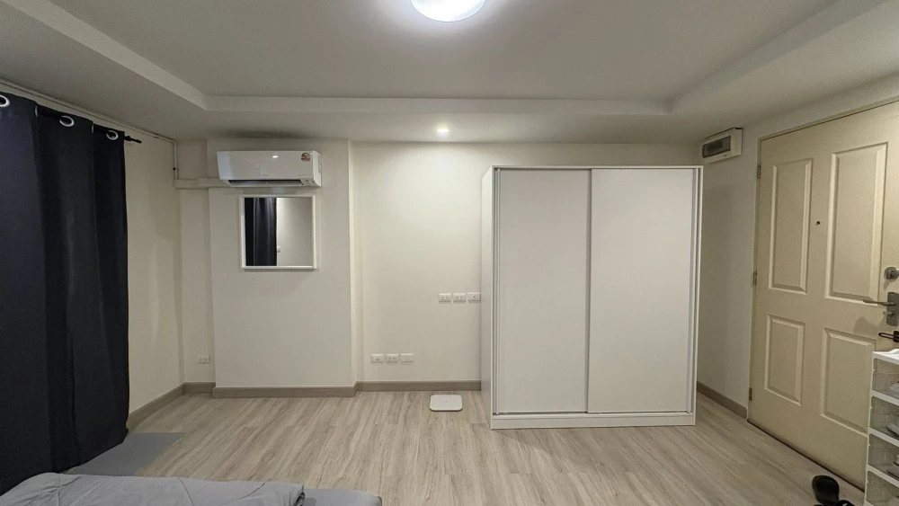 Selling Happy Condo Ratchada 18, 1 bedroom, 1 bathroom, 6th floor, fully furnished. What are you waiting for?