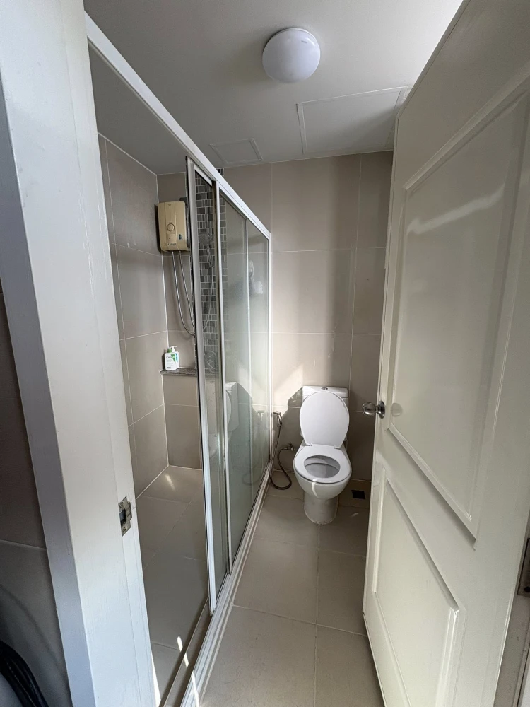Selling Happy Condo Ratchada 18, 1 bedroom, 1 bathroom, 6th floor, fully furnished. What are you waiting for?