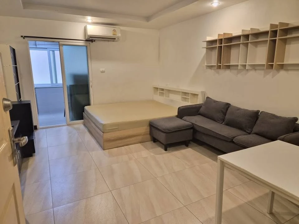 ขาย Happy Condo Ratchada 18 ห้องน่าอยู่ มาพร้อมเฟอร์นิเจอร์และเครื่องใช้ไฟฟ้าครบครัน รีบจองด่วนๆจ้า images