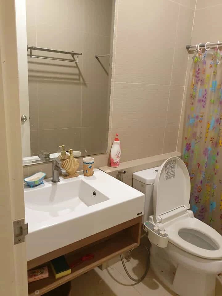 Happy Condo for sale, Lat Phrao 101, Building G, 3rd floor. The project has many shops and convenience services. Reserve now.