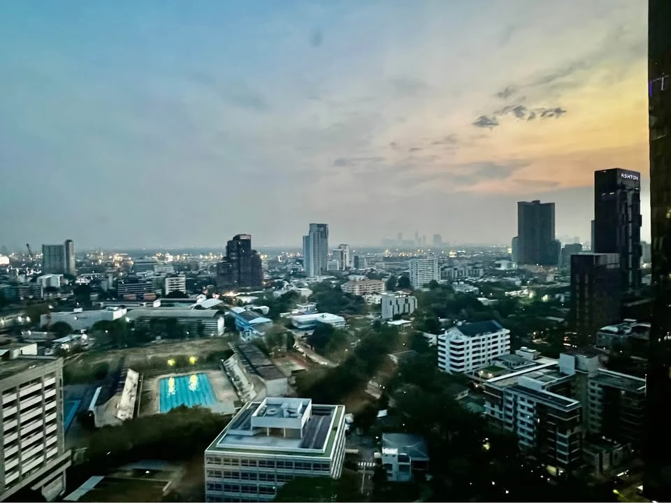 ขาย Hyde Heritage Thonglor ตกแต่งด้วยวัสดุคุณภาพ Luxury แบบ fully-furnished เพิ่ม built-in ตู้เก็บของและตู้เสื้อผ้า พลาดแล้วจะเสียใจ