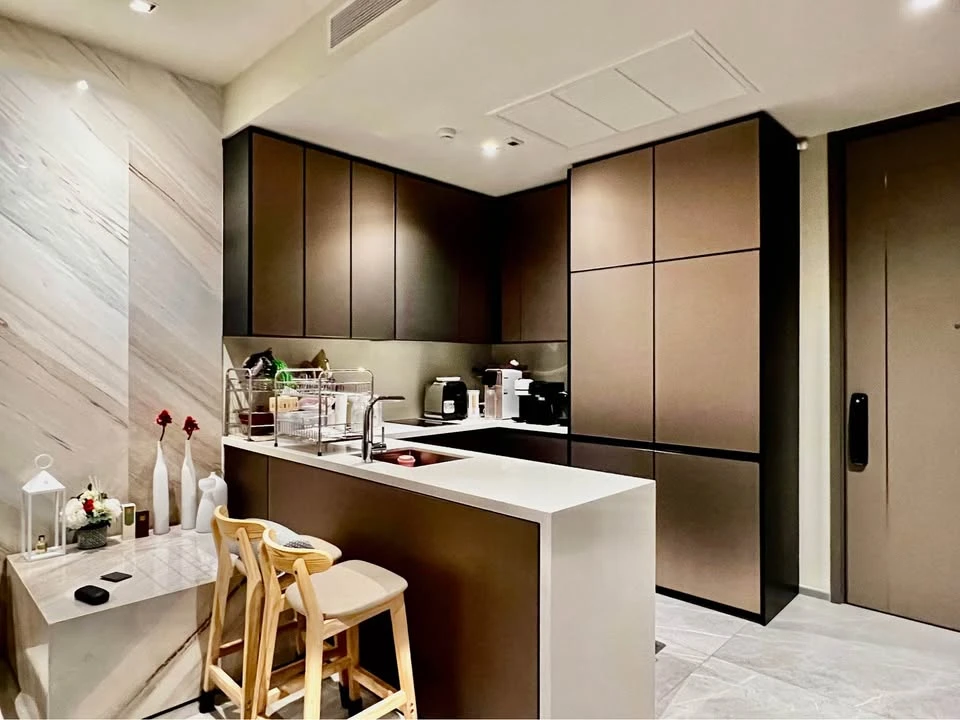 ขาย Hyde Heritage Thonglor ตกแต่งด้วยวัสดุคุณภาพ Luxury แบบ fully-furnished เพิ่ม built-in ตู้เก็บของและตู้เสื้อผ้า พลาดแล้วจะเสียใจ