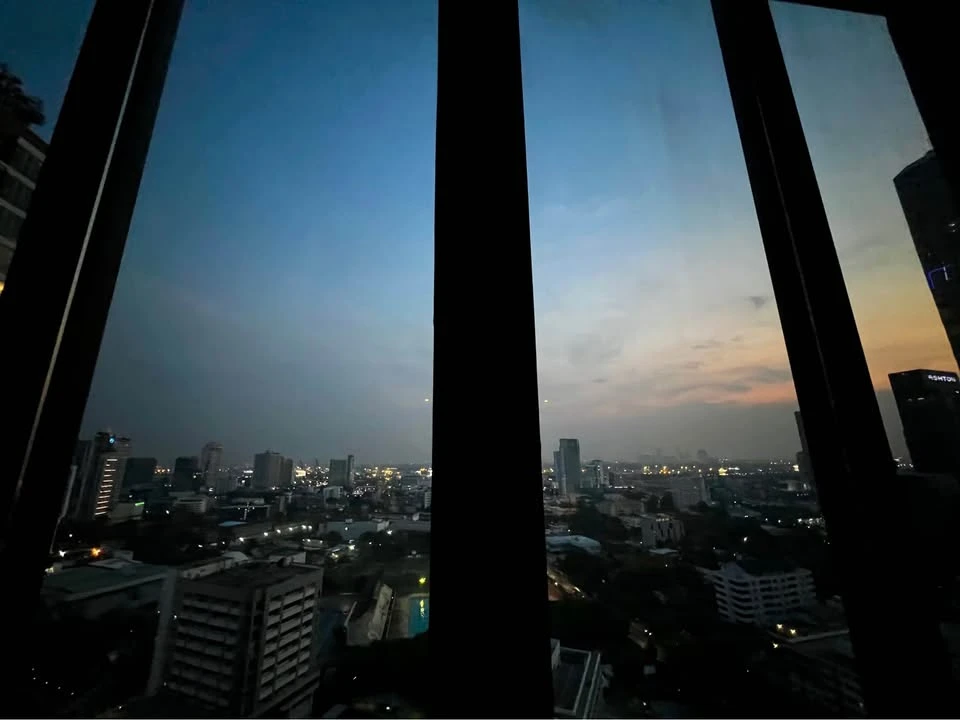 ขาย Hyde Heritage Thonglor ตกแต่งด้วยวัสดุคุณภาพ Luxury แบบ fully-furnished เพิ่ม built-in ตู้เก็บของและตู้เสื้อผ้า พลาดแล้วจะเสียใจ