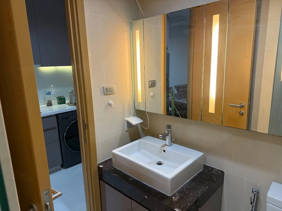 For sale: Hyde Sukhumvit 13, 1 bedroom, 1 bathroom, fully furnished + electrical appliances. If you don't reserve, you'll really miss out.