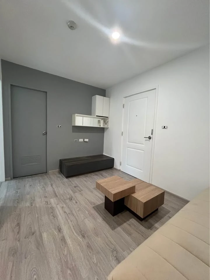 For sale: I Condo Sukhumvit 105, room size 31 sq m., 1st floor, Building A3, with trees behind the room, very shady, hurry and reserve now.