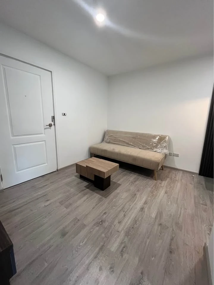 For sale: I Condo Sukhumvit 105, room size 31 sq m., 1st floor, Building A3, with trees behind the room, very shady, hurry and reserve now.