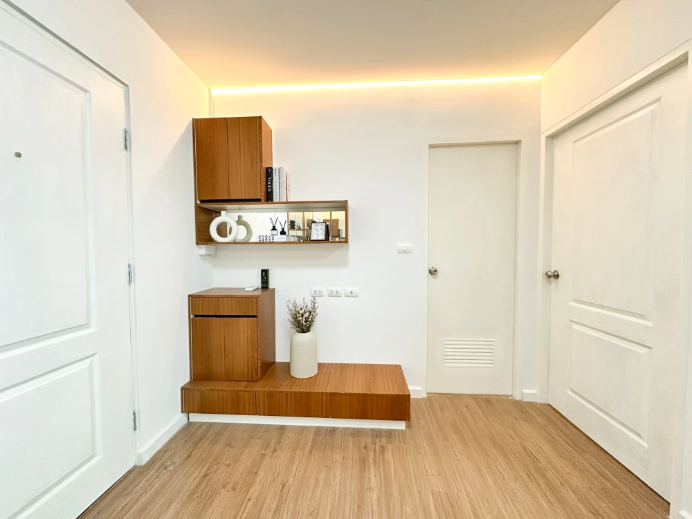Selling I Condo Sukhumvit 105. Beautiful unit, fully furnished. Book now!